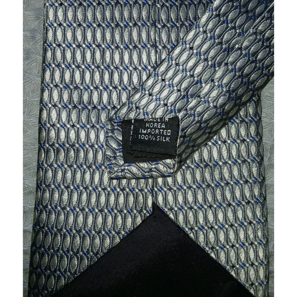 Woodward Mens Designer Neck Tie Imported 100% Silk Blue Grey Geo Motif 58x4 - Picture 4 of 4